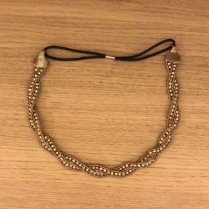 Gold twisted necklace